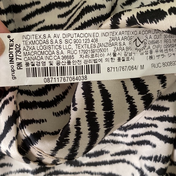 Zara Zebra Oversized Cropped Button Down Blouse - M - Picture 9 of 11